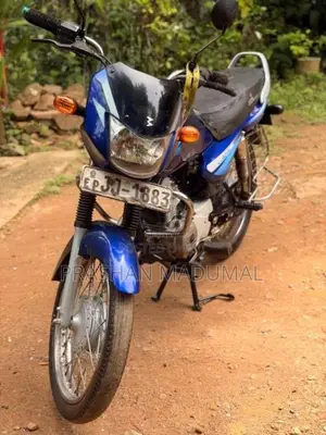 Bajaj Caliber 2004 Motorbike (Used)