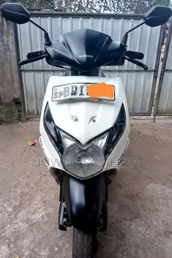 Honda Dio 2015 Motorbike (Used)