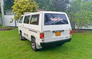 Mitsubishi Delica L300 1982 Van (Used)