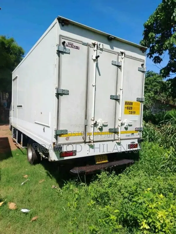 Mitsubishi Canter 2018 Lorry (Used)