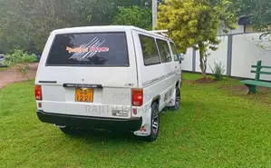 Mitsubishi Delica L300 1982 Van (Used)