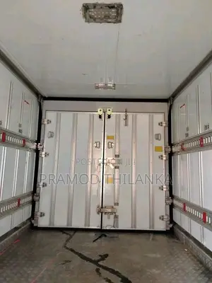 Mitsubishi Canter 2018 Lorry (Used)