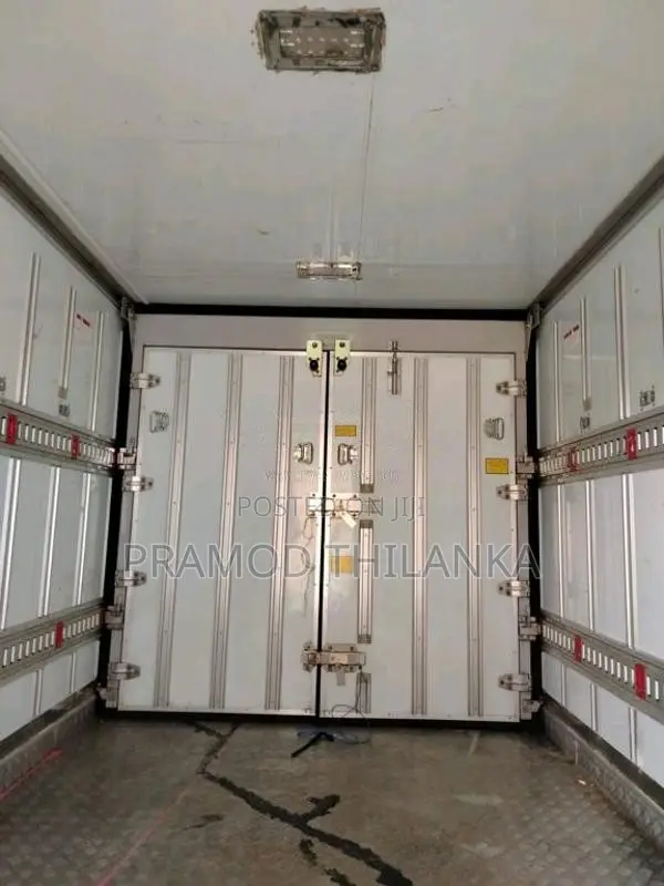 Mitsubishi Canter 2018 Lorry (Used)