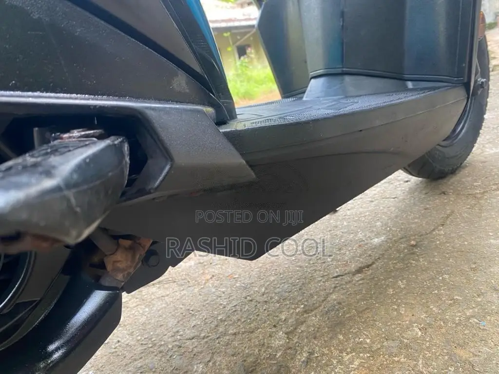 Yamaha ZR 2017 Motorbike (Used)