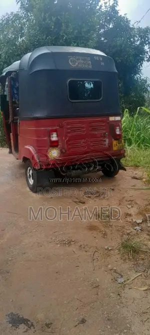 Bajaj RE 2009 Three Wheel (Used)