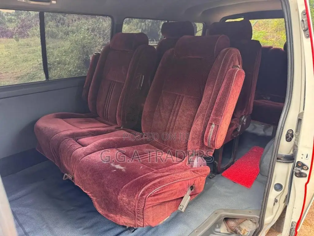 Toyota Dolphin LH172 2000 Van (Used)