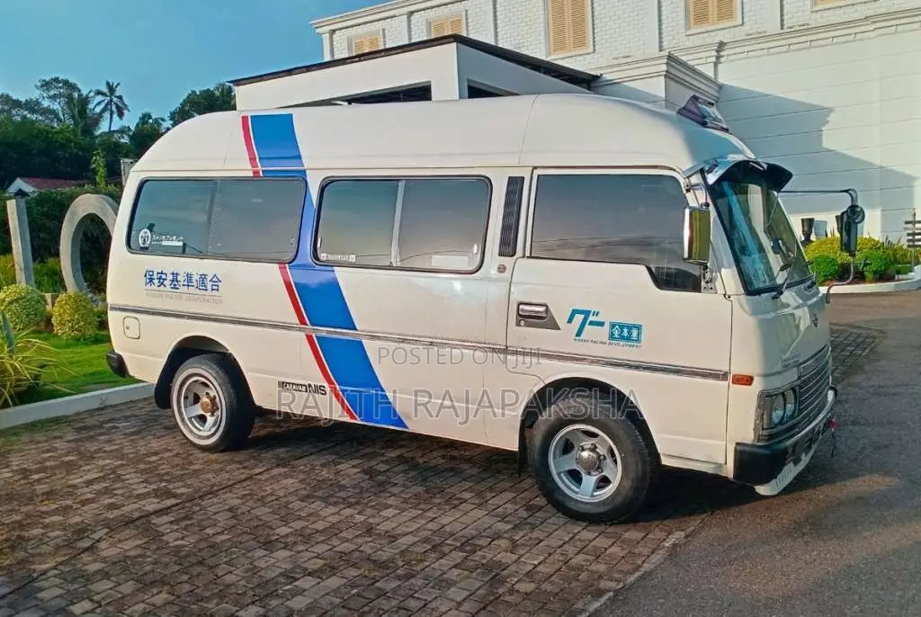 Nissan Caravan VRG 1987 Van (Used)