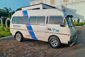 Nissan Caravan VRG 1987 Van (Used)