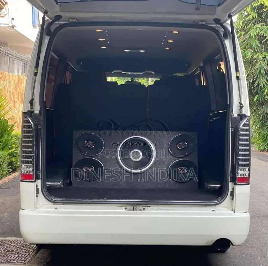Toyota HIACE 2015 Van (Used)