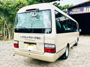 Toyota Coaster 2010 Bus (Used)