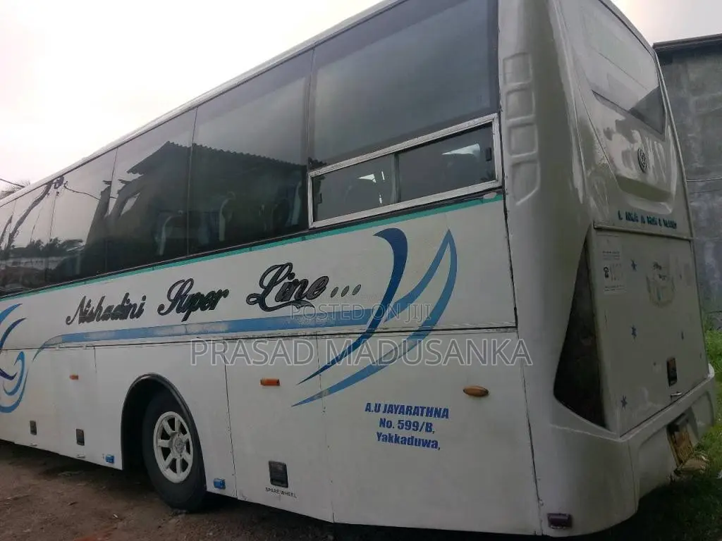 Ashok-Leyland 12 Mitr 2015 Bus (Used)