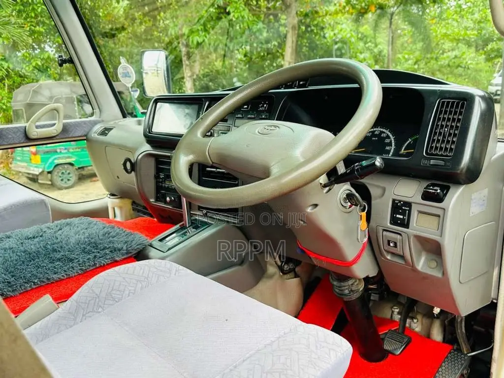 Toyota Coaster 2010 Bus (Used)