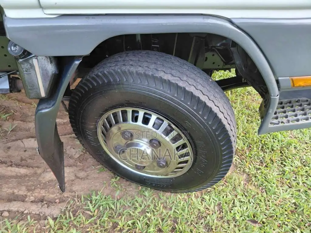 Mitsubishi Canter 1996 Lorry (Used)