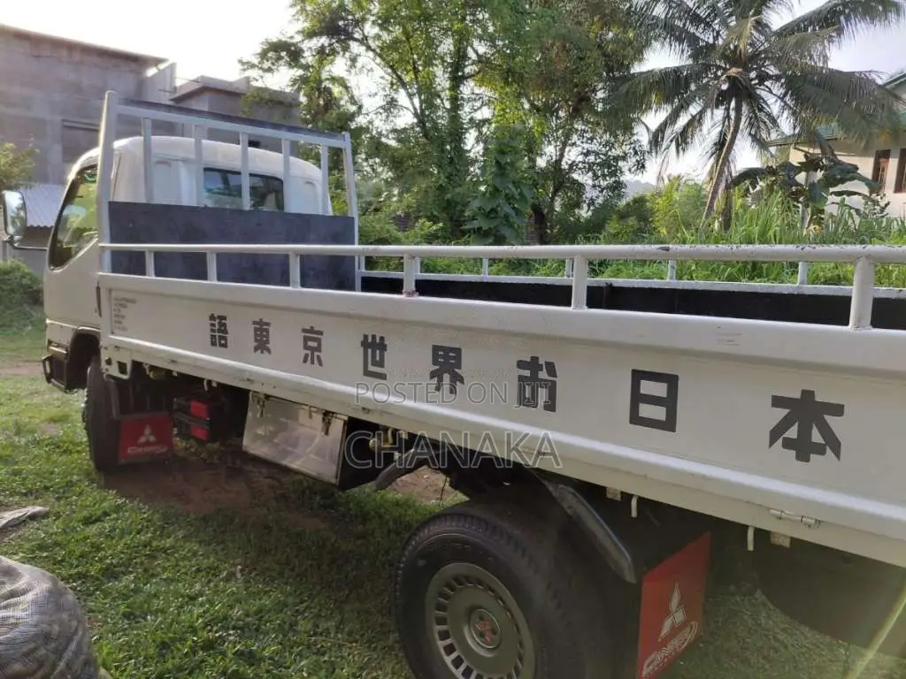 Mitsubishi Canter 1996 Lorry (Used)