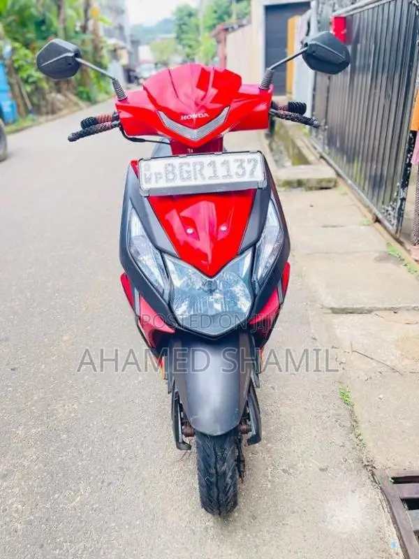 Honda Dio 2015 Motorbike (Used)