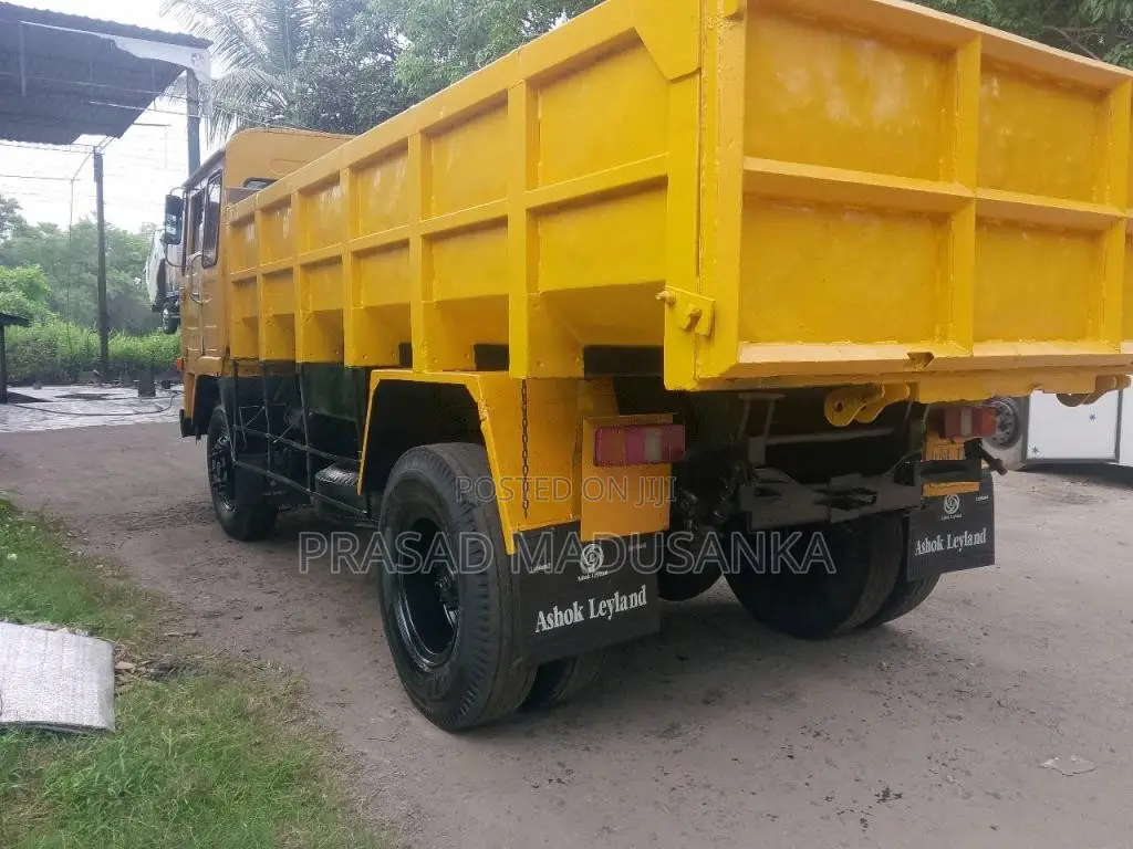 Ashok-Leyland Tipper 2007 Lorry (Used)