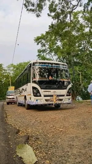 Tata 42 Maruwata Kamati 2015 Bus (Used)