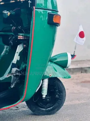 Bajaj 2 Stroke 2006 Three Wheel (Used)