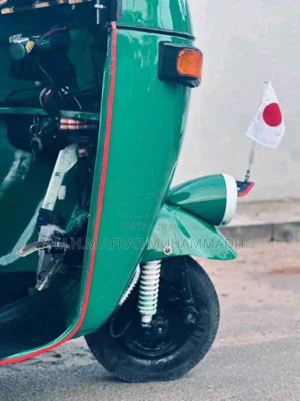 Bajaj 2 Stroke 2006 Three Wheel (Used)