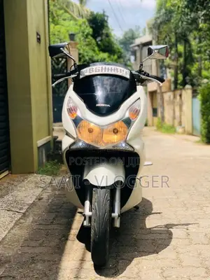 Honda Pcx 2018 Motorbike (Used)
