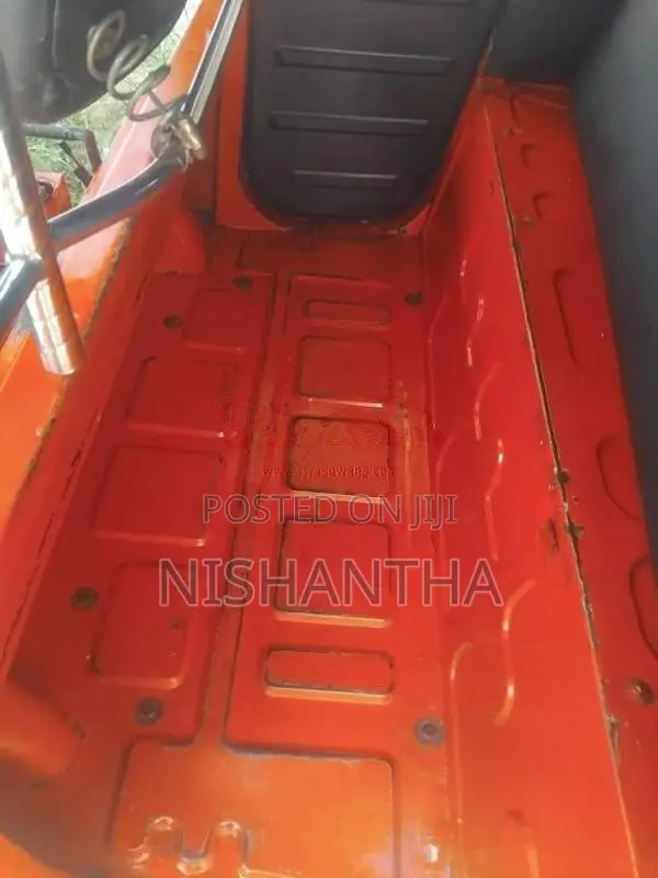 Bajaj RE 205 2011 Three Wheel (Used)