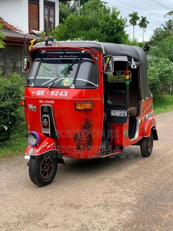 Bajaj 2 Stroke 2006 Three Wheel (Used)