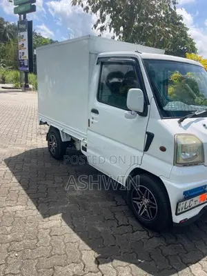 Mitsubishi U61T 2001 Lorry (Used)