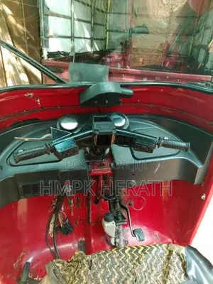 Bajaj RE 205 2011 Three Wheel (Used)