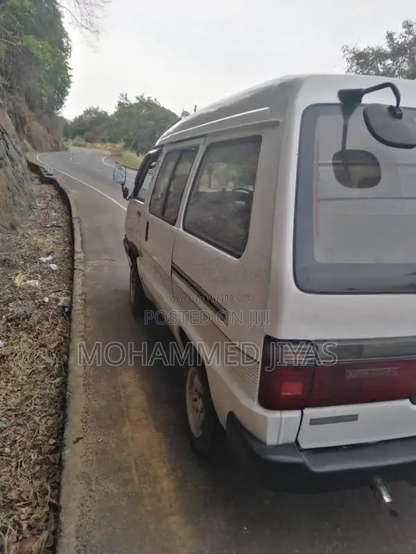 Toyota CR27 1991 Van (Used)