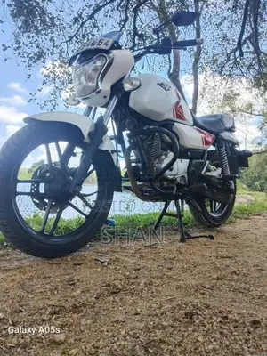 Bajaj V15 2016 Motorbike (Used)
