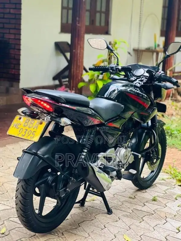 Bajaj Pulsar 2014 Motorbike (Used)