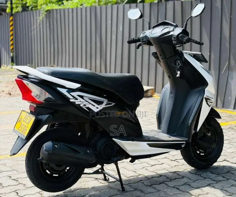 Honda Dio 2017 Motorbike (Used)