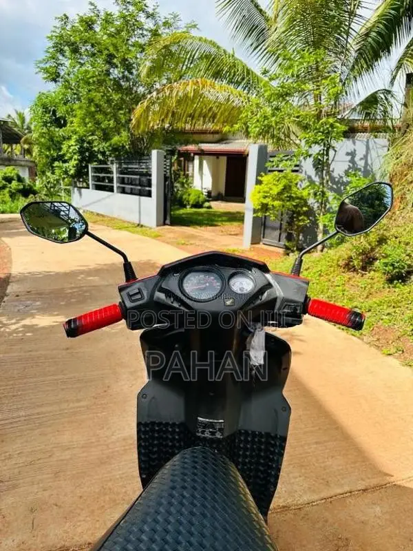 Honda Dio 2016 Motorbike (Used)