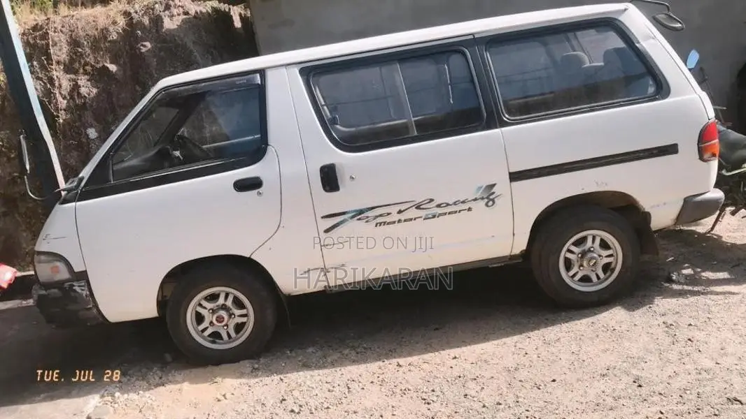 Toyota TownAce 2001 Van (Used)