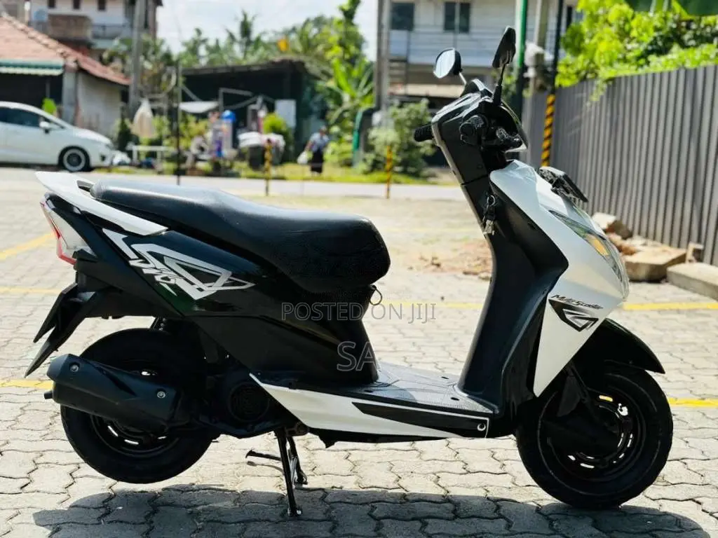 Honda Dio 2017 Motorbike (Used)