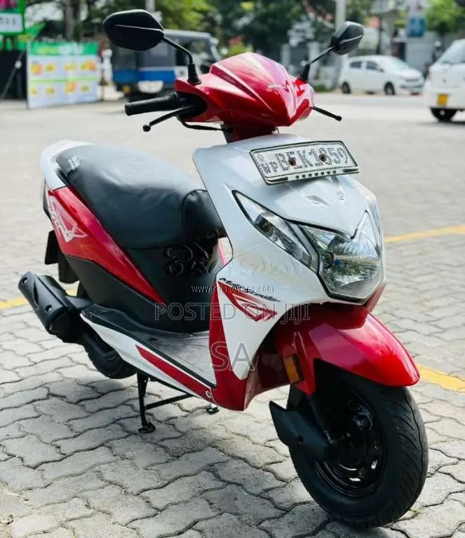 Honda Dio 2017 Motorbike (Used)