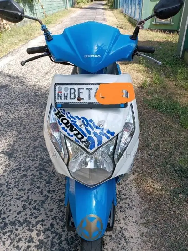 Honda Dio 2016 Motorbike (Used)