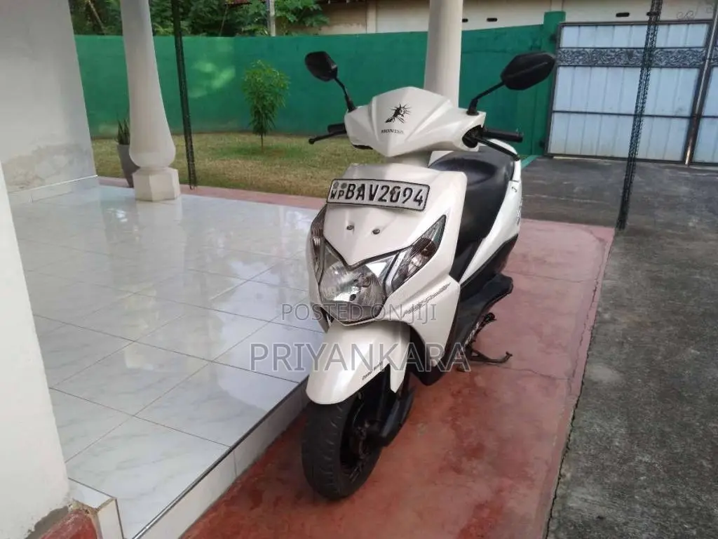 Honda Dio 2014 Motorbike (Used)