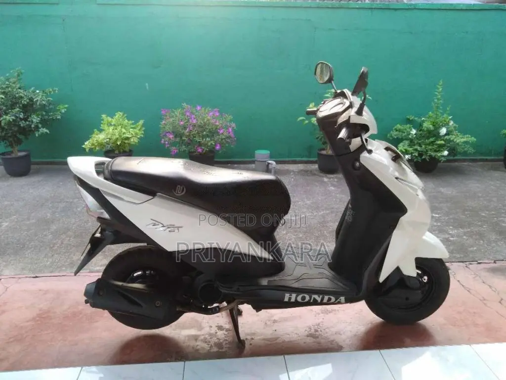 Honda Dio 2014 Motorbike (Used)