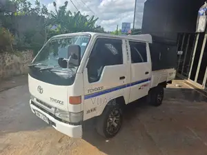 Toyota CrewCab 1999 Crew Cab (Used)