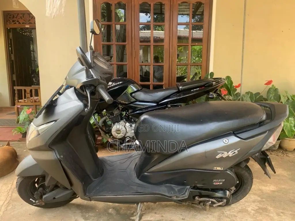 Honda Dio 2012 Motorbike (Used)
