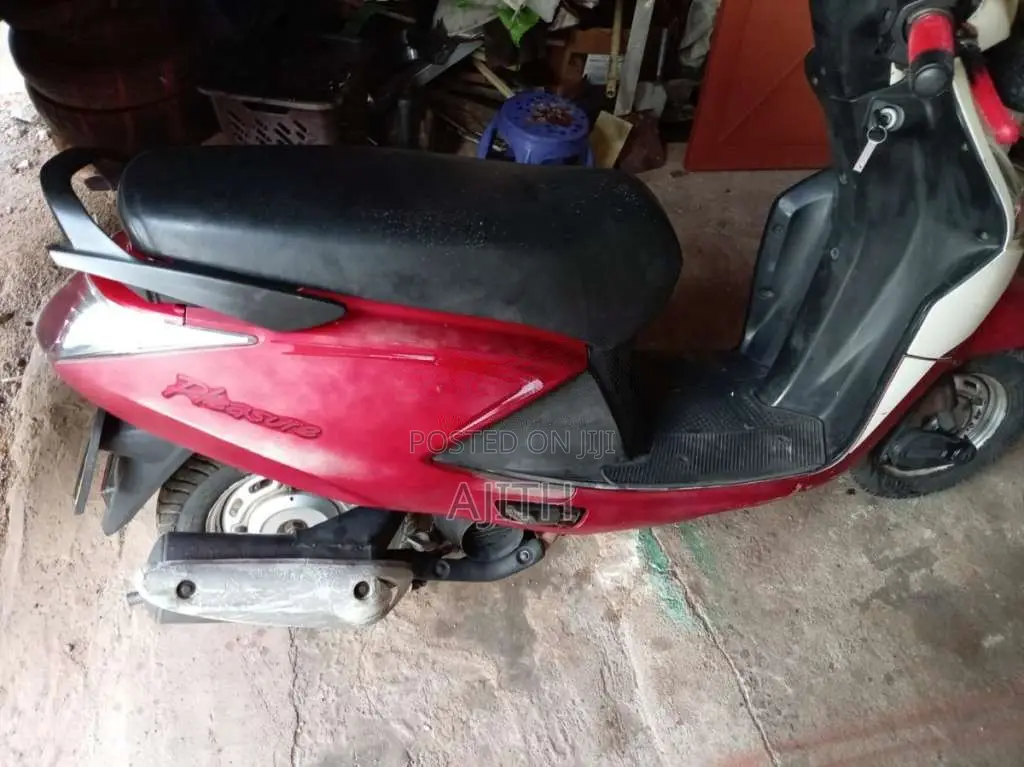Hero Pleasure 2016 Motorbike (Used)