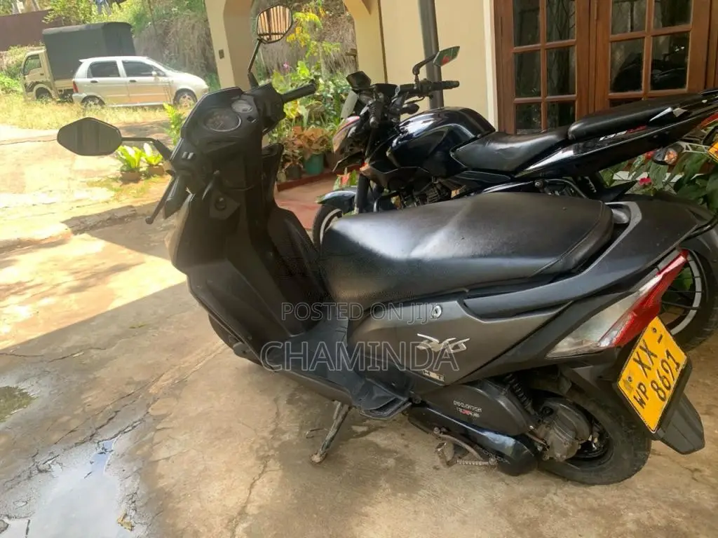Honda Dio 2012 Motorbike (Used)