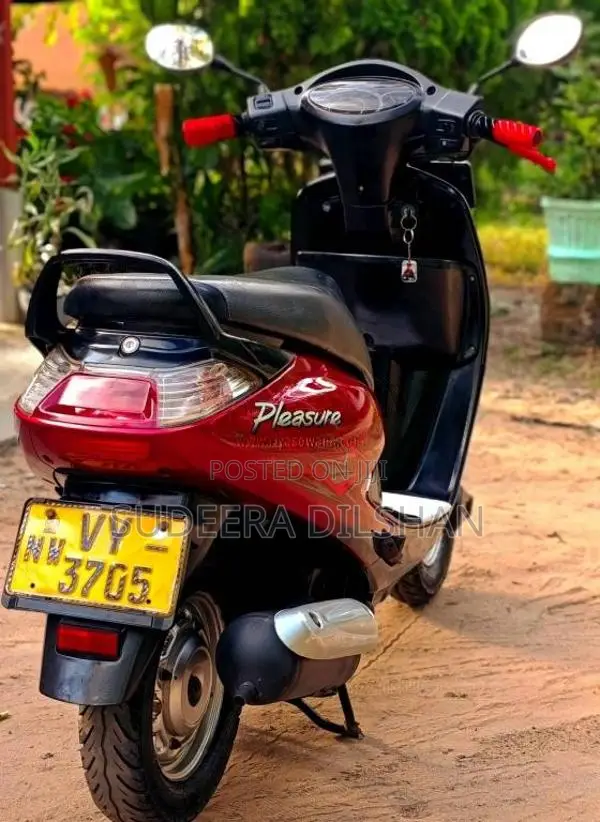 Hero Pleasure 2011 Motorbike (Used)