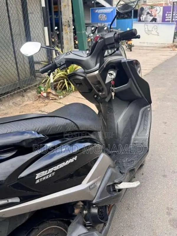 Suzuki BURGMAN 2019 Motorbike (Used)