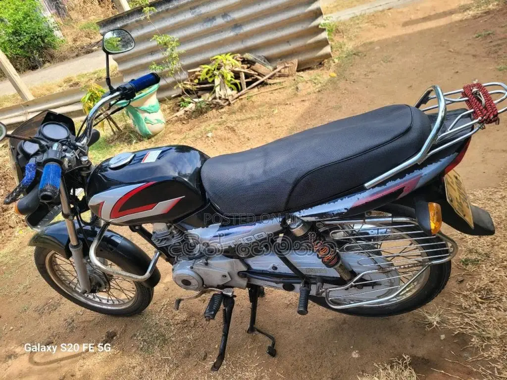 Bajaj CT-100 2007 Motorbike (Used)