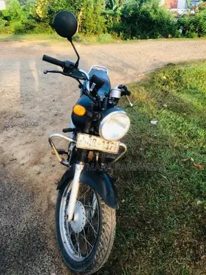 Bajaj Caliber 2006 Motorbike (Used)