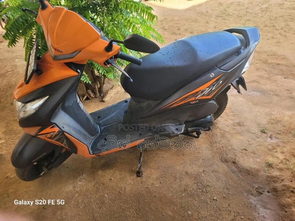 Honda Dio 2017 Motorbike (Used)