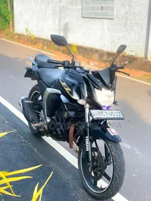 Yamaha FZ 2015 Motorbike (Used)
