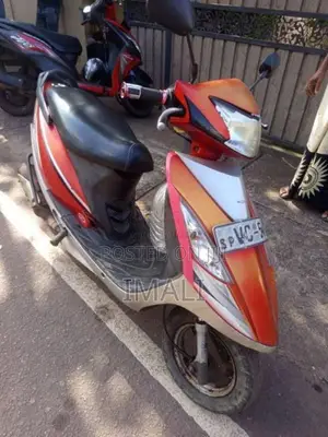 TVS Scooty Streak 2012 Motorbike (Used)